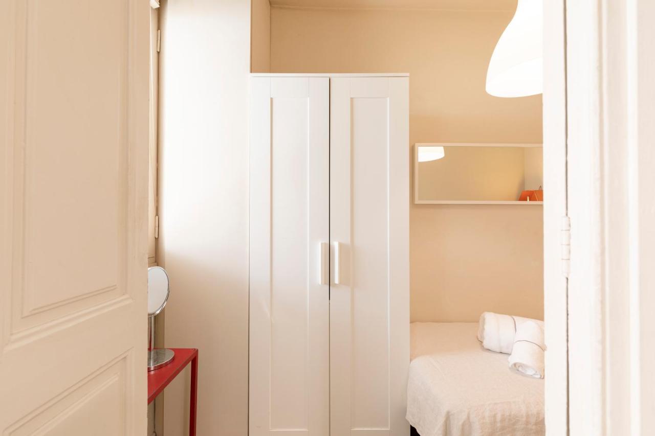 Urban Apartments Barcellona Esterno foto
